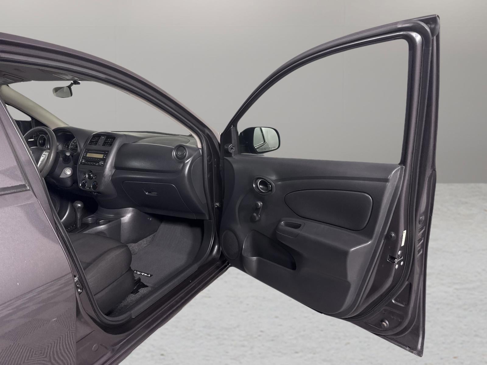 2015 Nissan Versa S Plus
