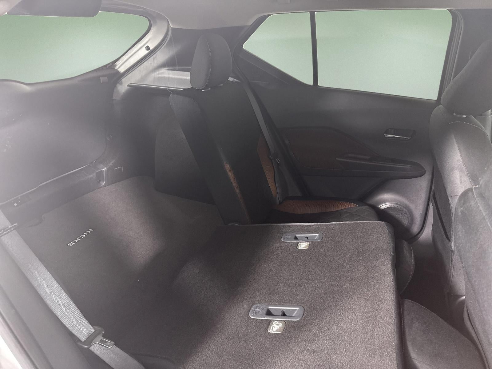2019 Nissan Kicks SR