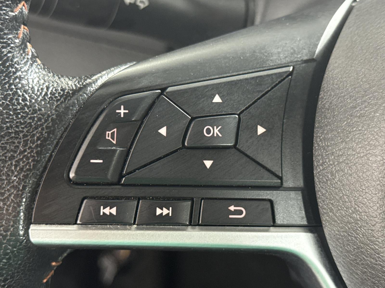 2019 Nissan Kicks SR