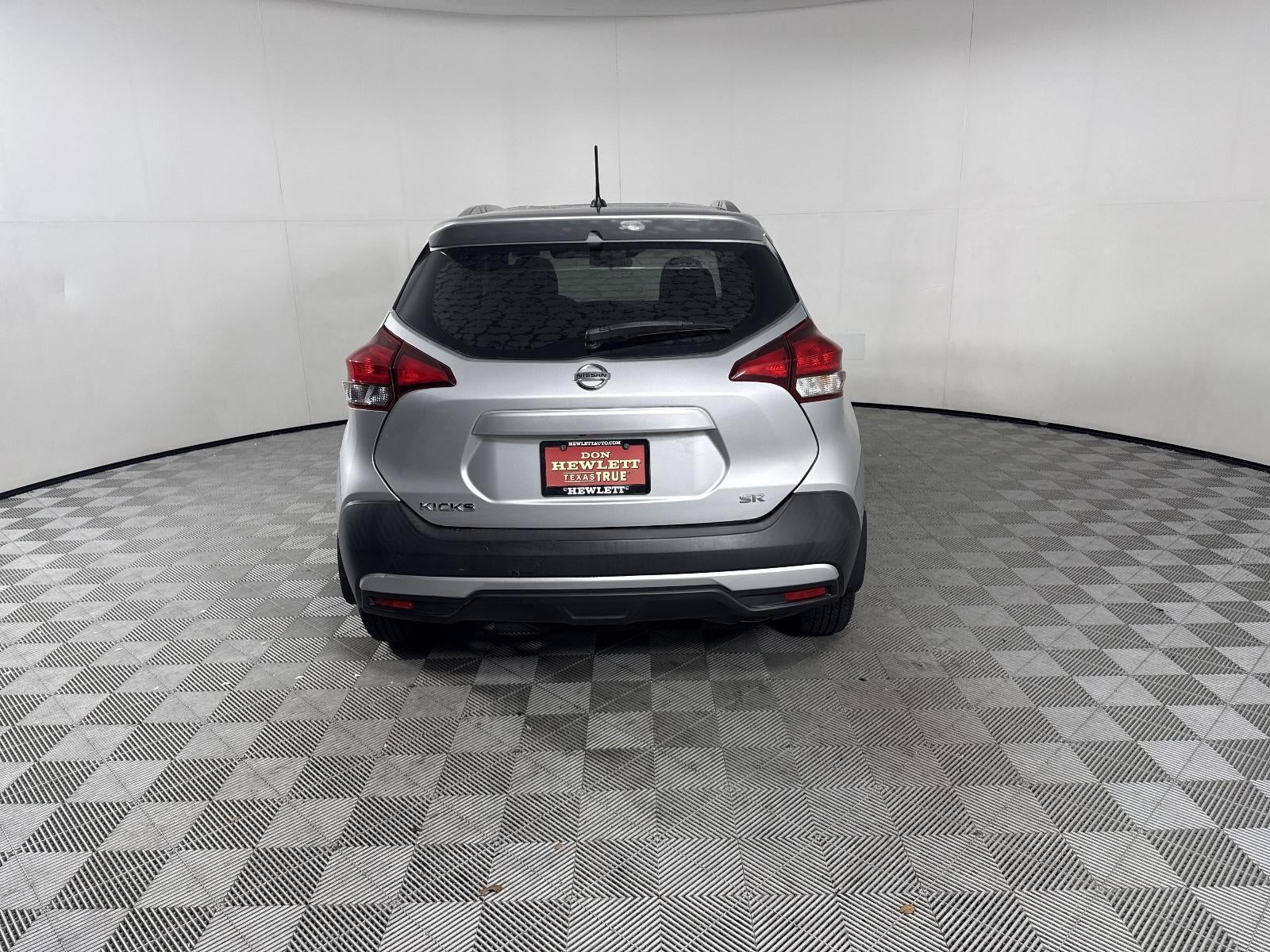 2019 Nissan Kicks SR