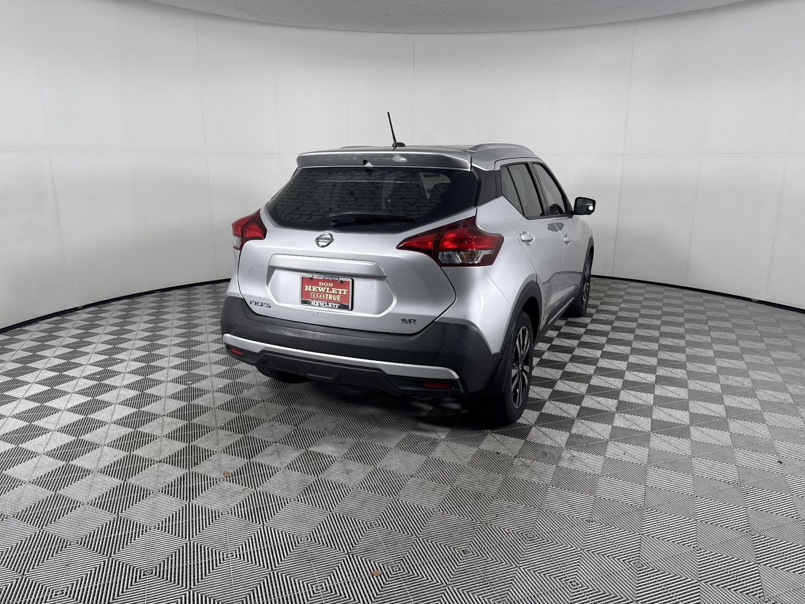 2019 Nissan Kicks SR