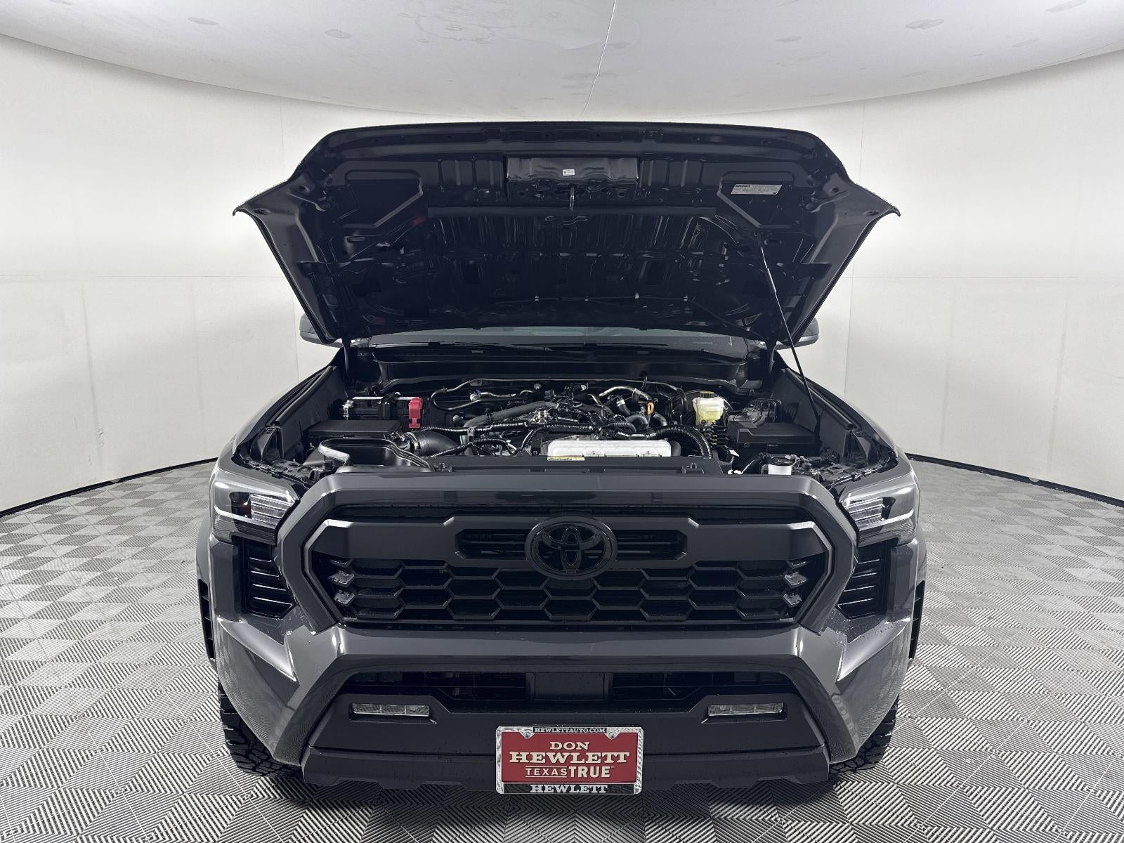2026 Toyota Tacoma 4WD SR5