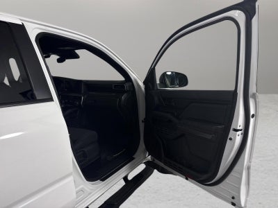 2024 Toyota Tacoma 4WD SR5