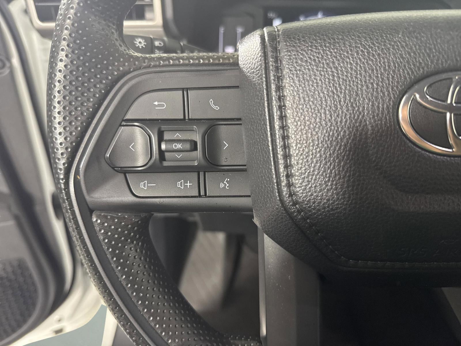 2024 Toyota Tacoma 4WD SR5