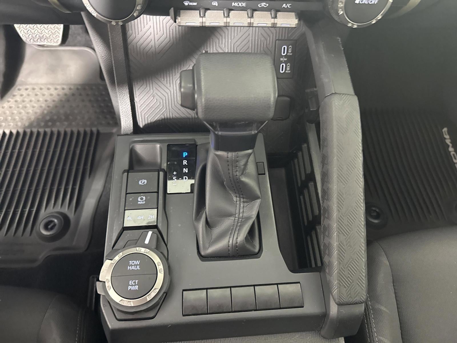 2024 Toyota Tacoma 4WD SR5