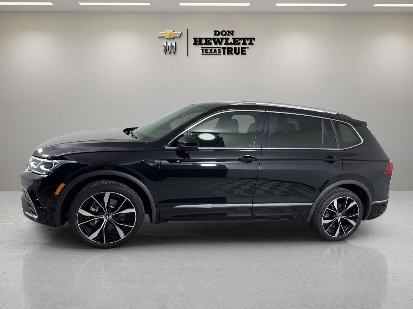 2024 Volkswagen Tiguan SEL R-Line