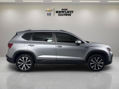 2022 Volkswagen Taos SE