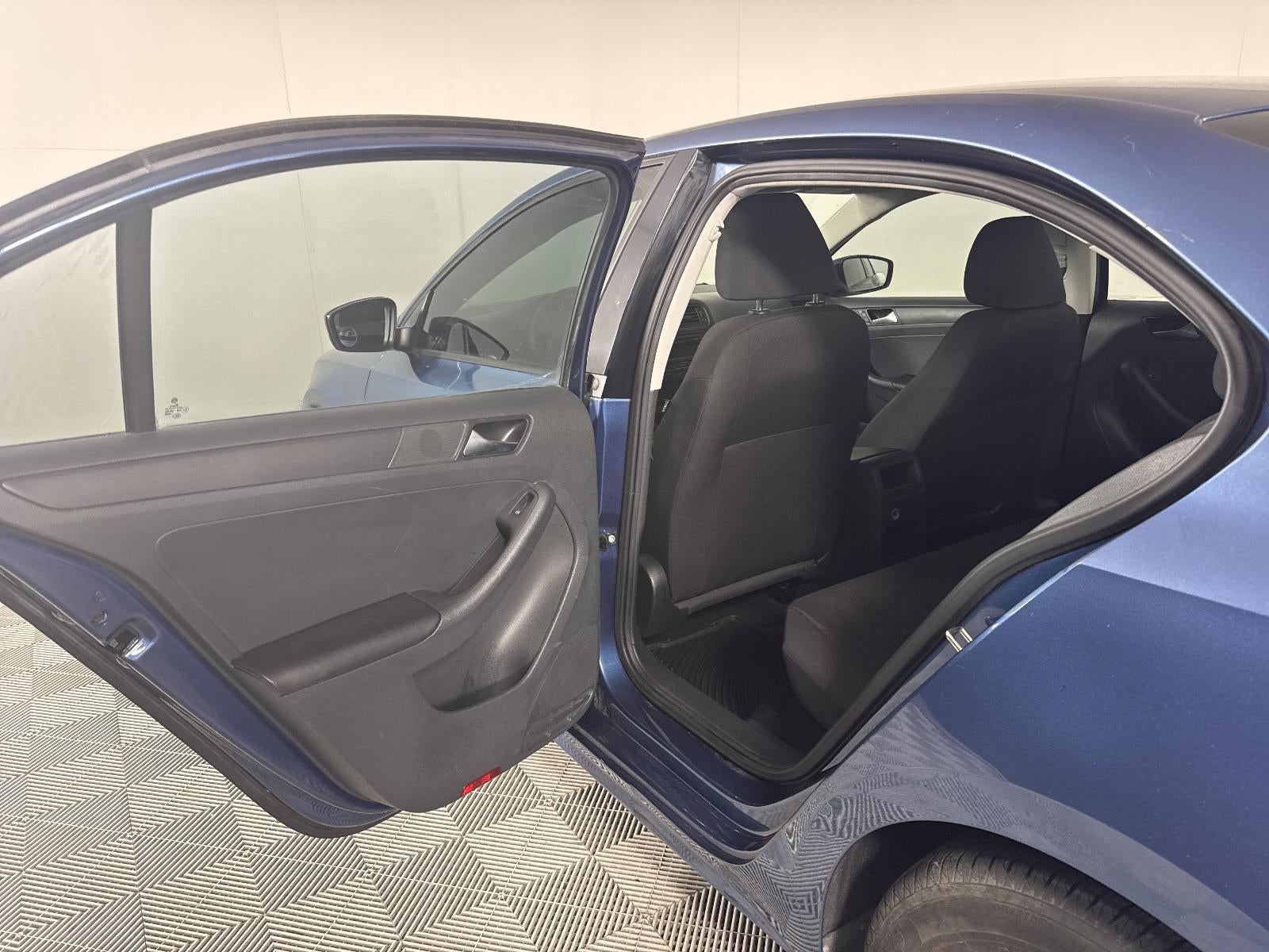 2015 Volkswagen Jetta 2.0L S