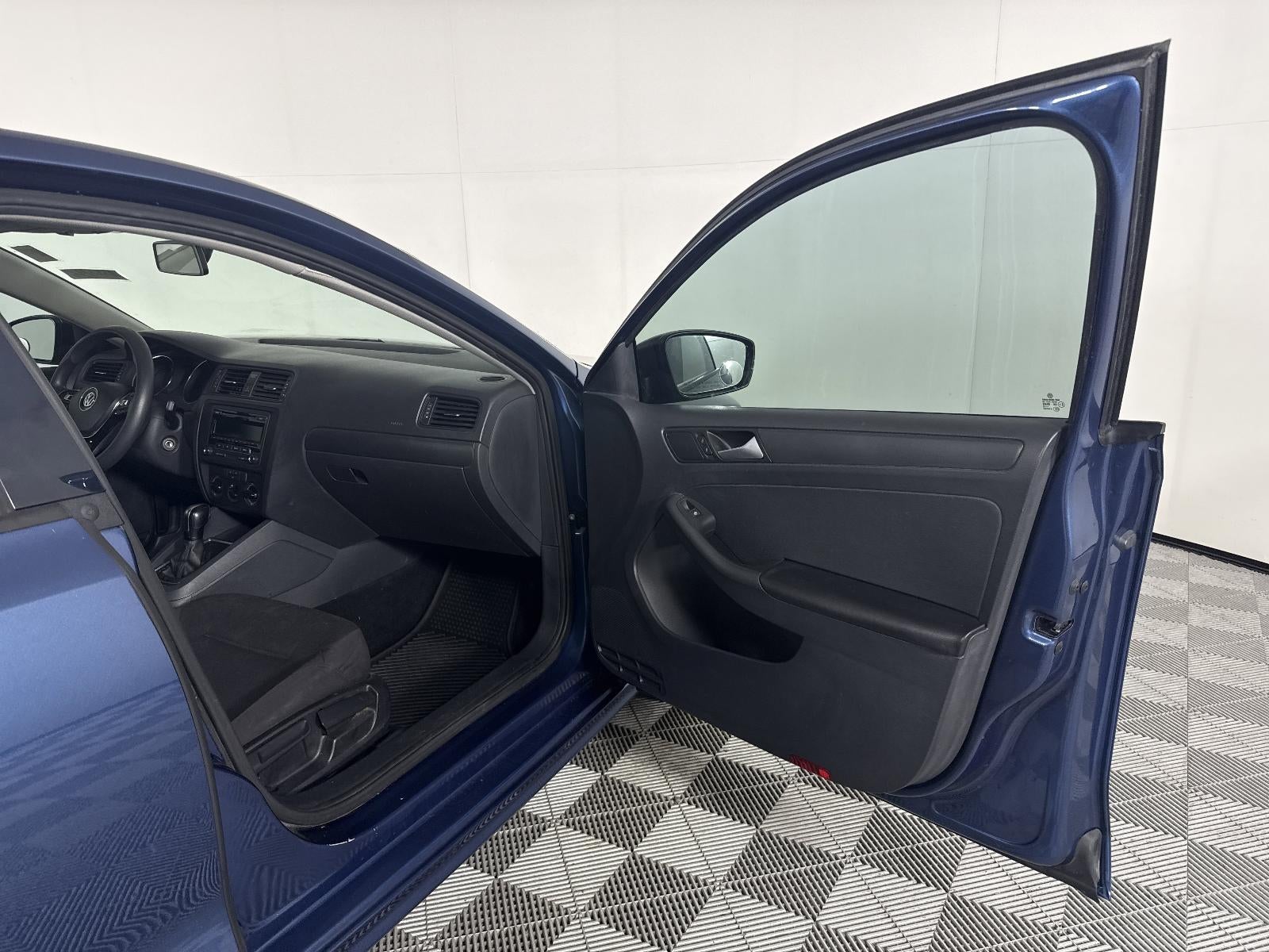 2015 Volkswagen Jetta 2.0L S