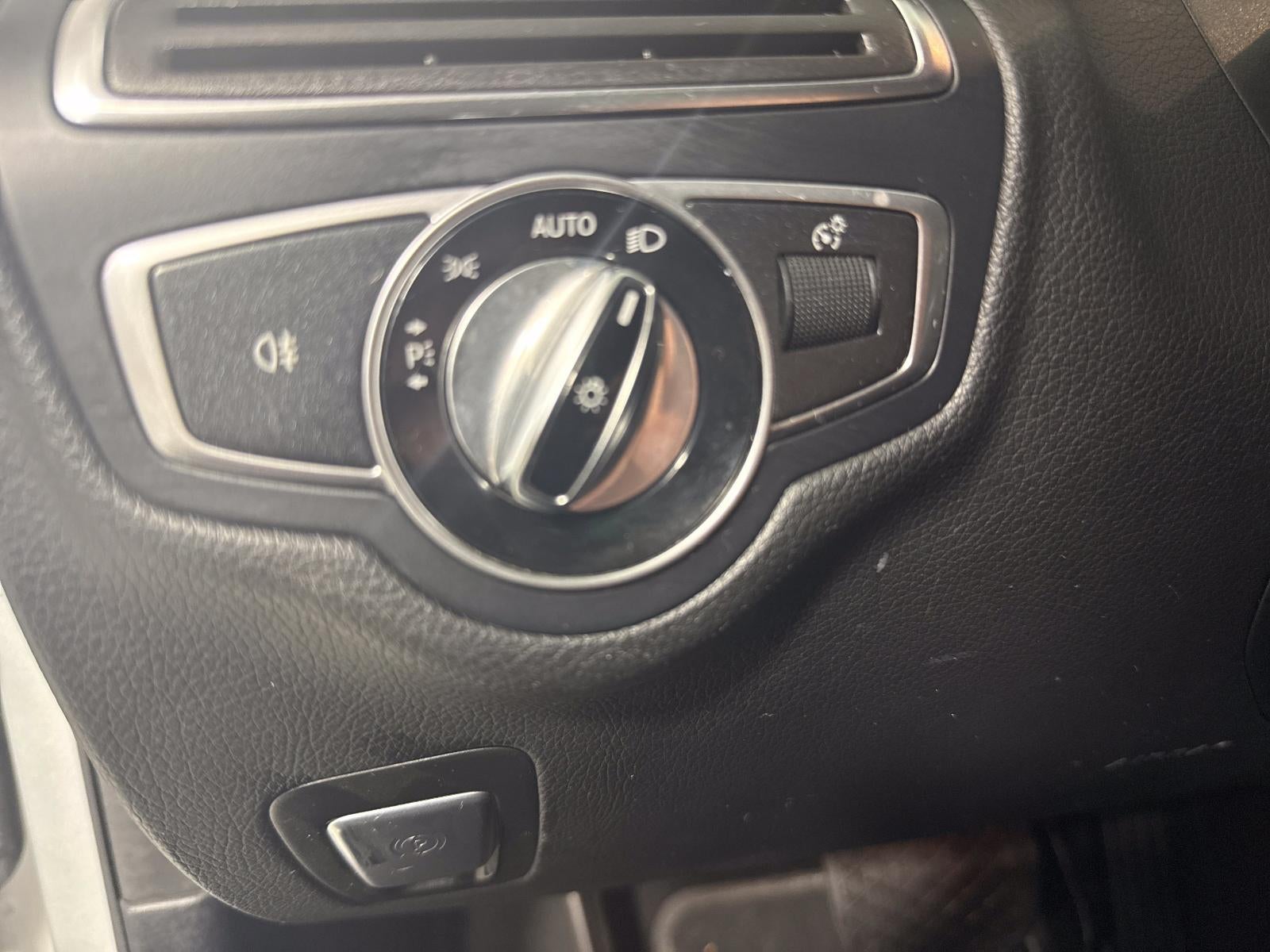 2015 Mercedes-Benz C 300 4MATIC®