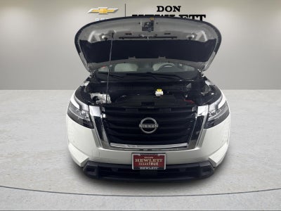 2024 Nissan Pathfinder SL FWD