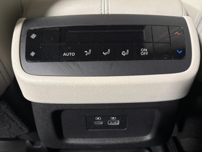 2024 Nissan Pathfinder SL FWD