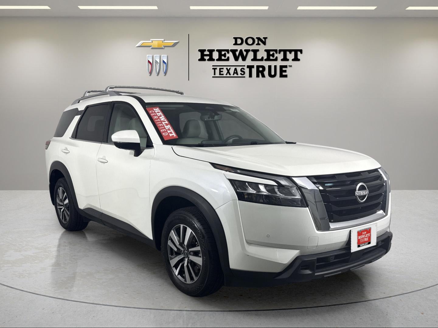 2024 Nissan Pathfinder SL FWD