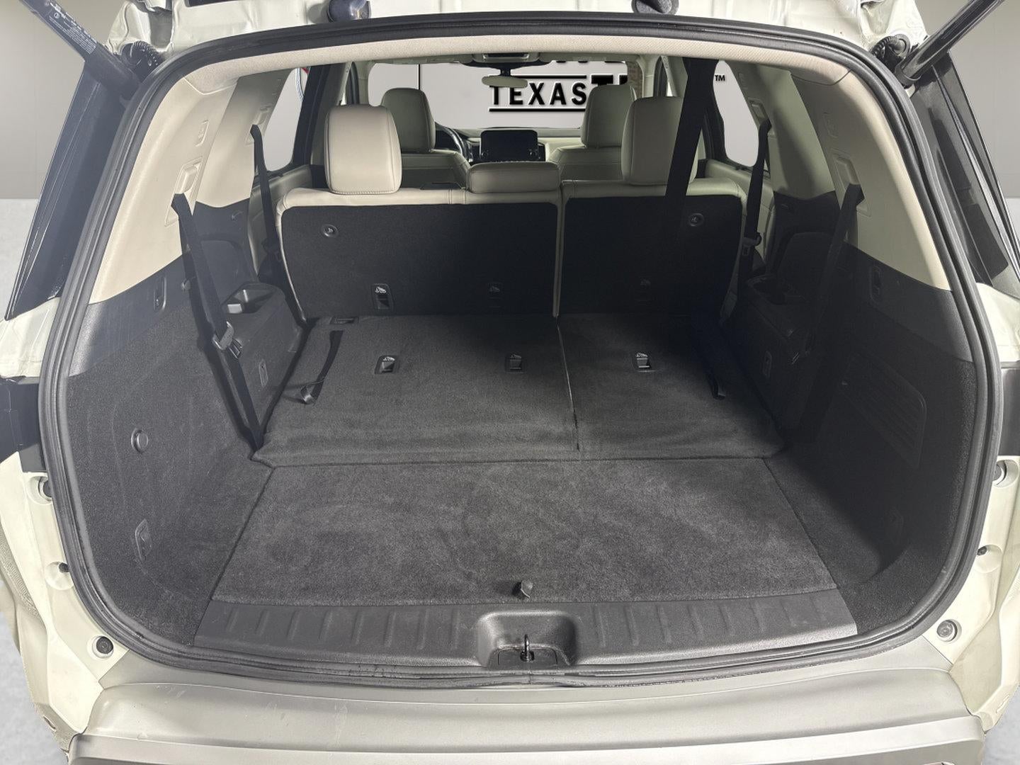 2024 Nissan Pathfinder SL FWD