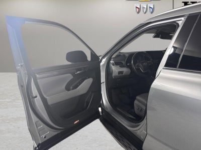 2024 Toyota Highlander Platinum