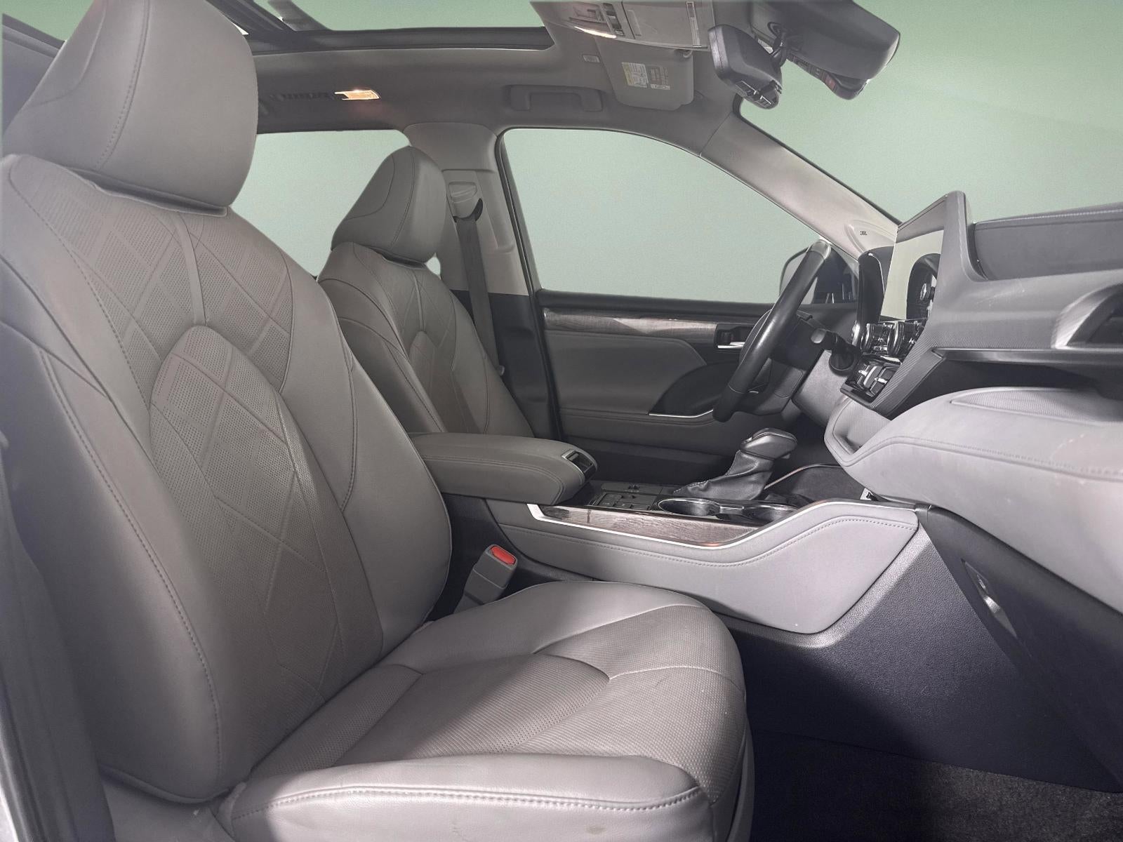 2024 Toyota Highlander Platinum