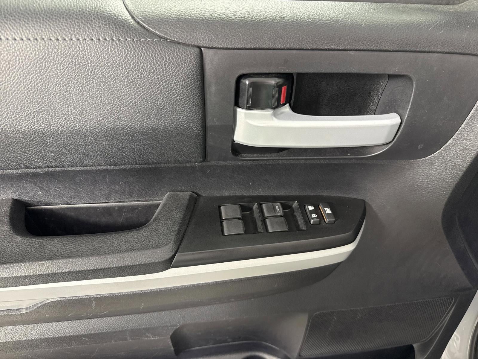 2021 Toyota Tundra 2WD SR5