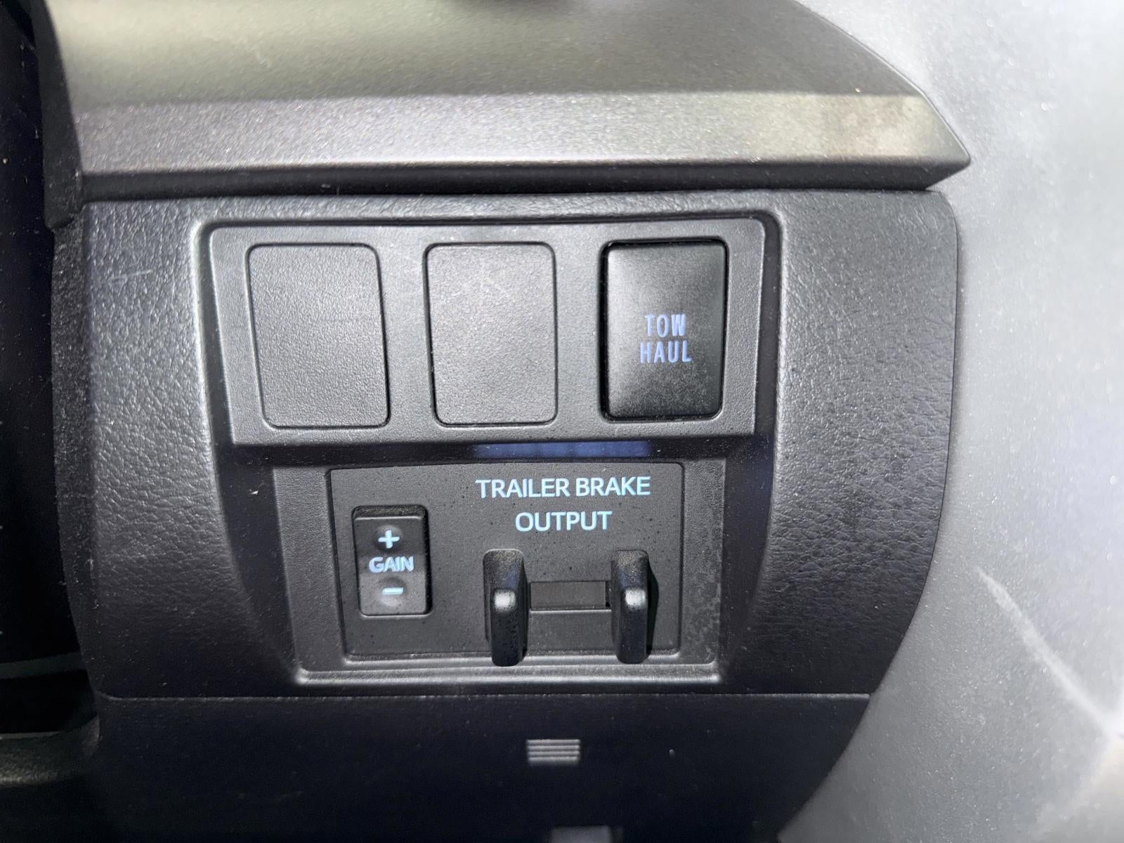 2021 Toyota Tundra 2WD SR5