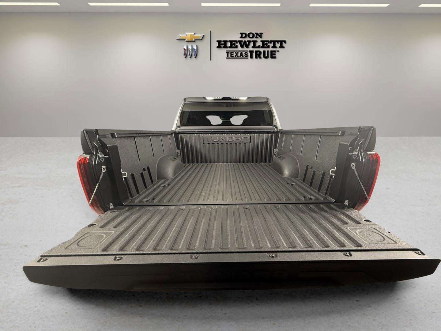 2026 Toyota Tundra SR CrewMax 5.5' Bed