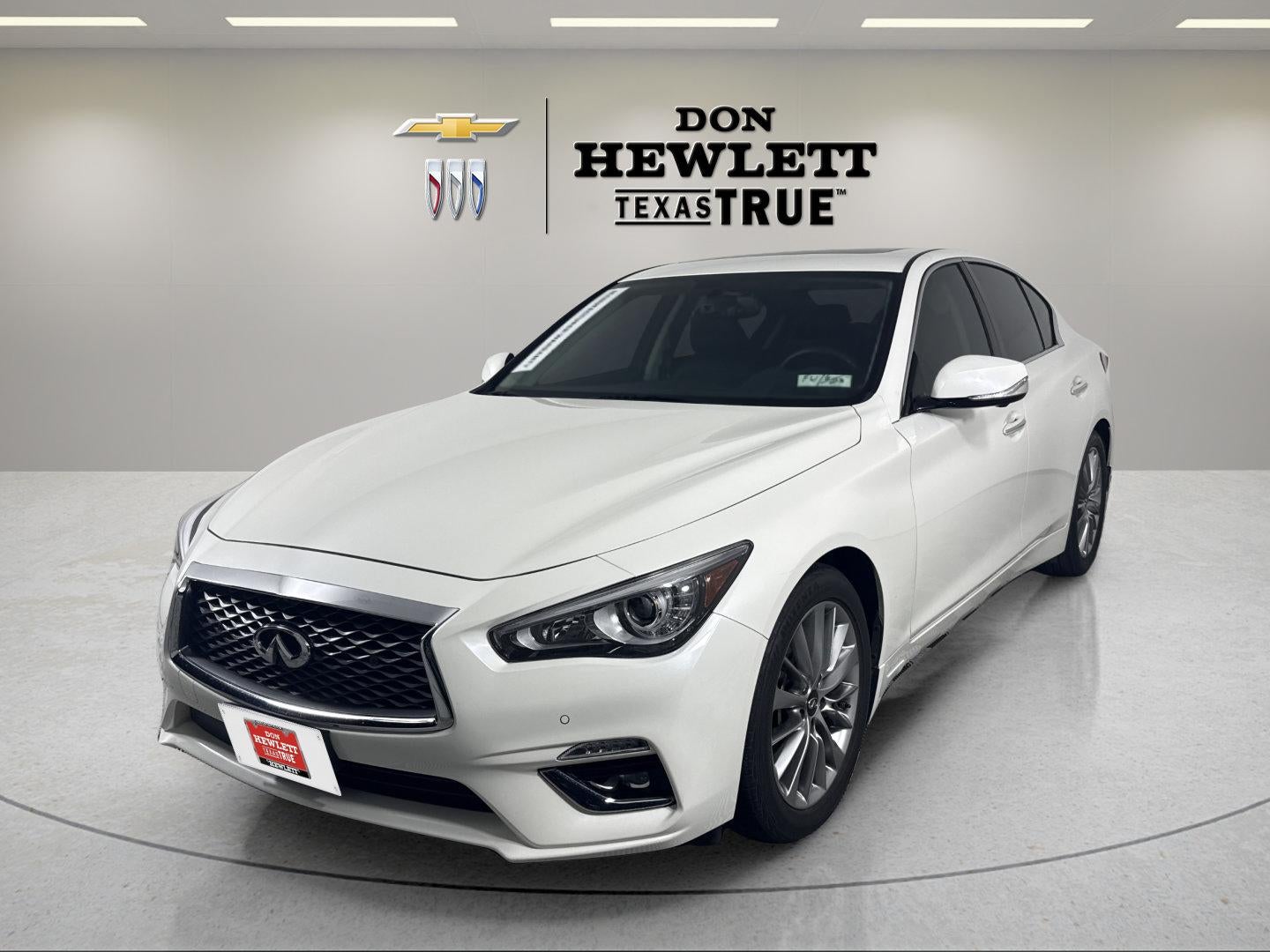 2023 INFINITI Q50 LUXE