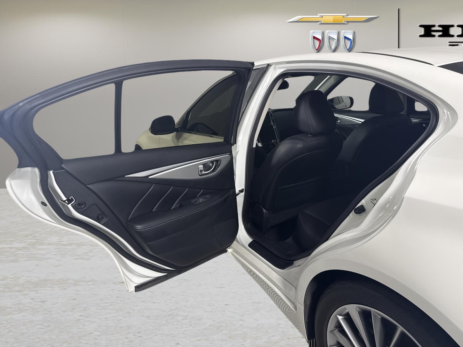 2023 INFINITI Q50 LUXE