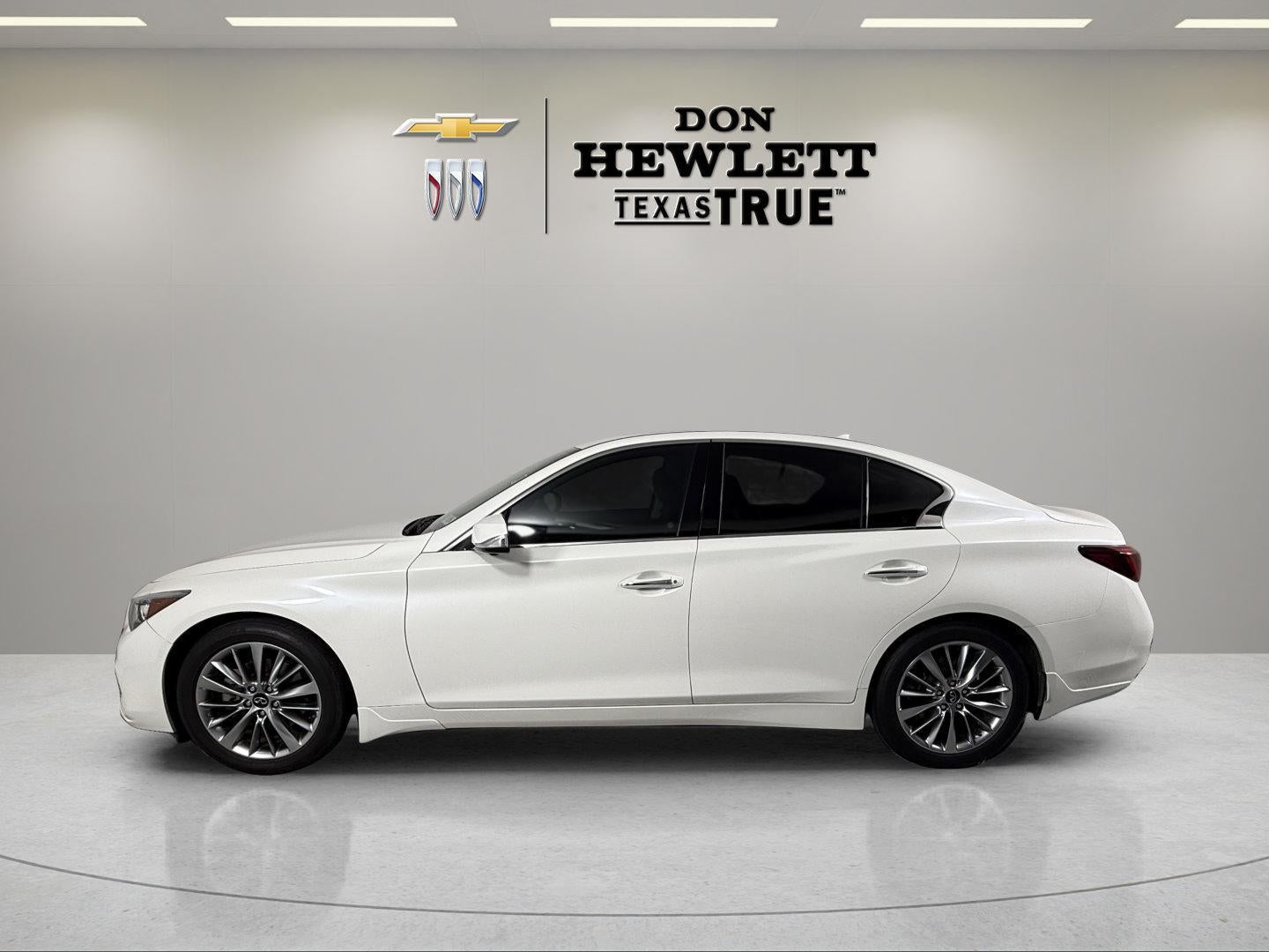 2023 INFINITI Q50 LUXE