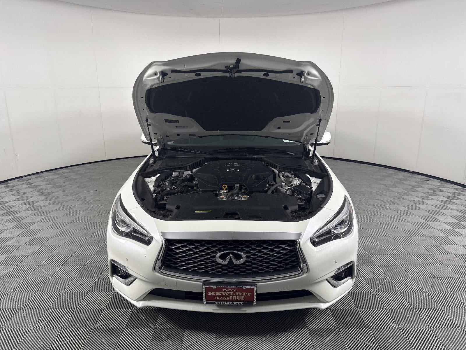 2023 INFINITI Q50 LUXE