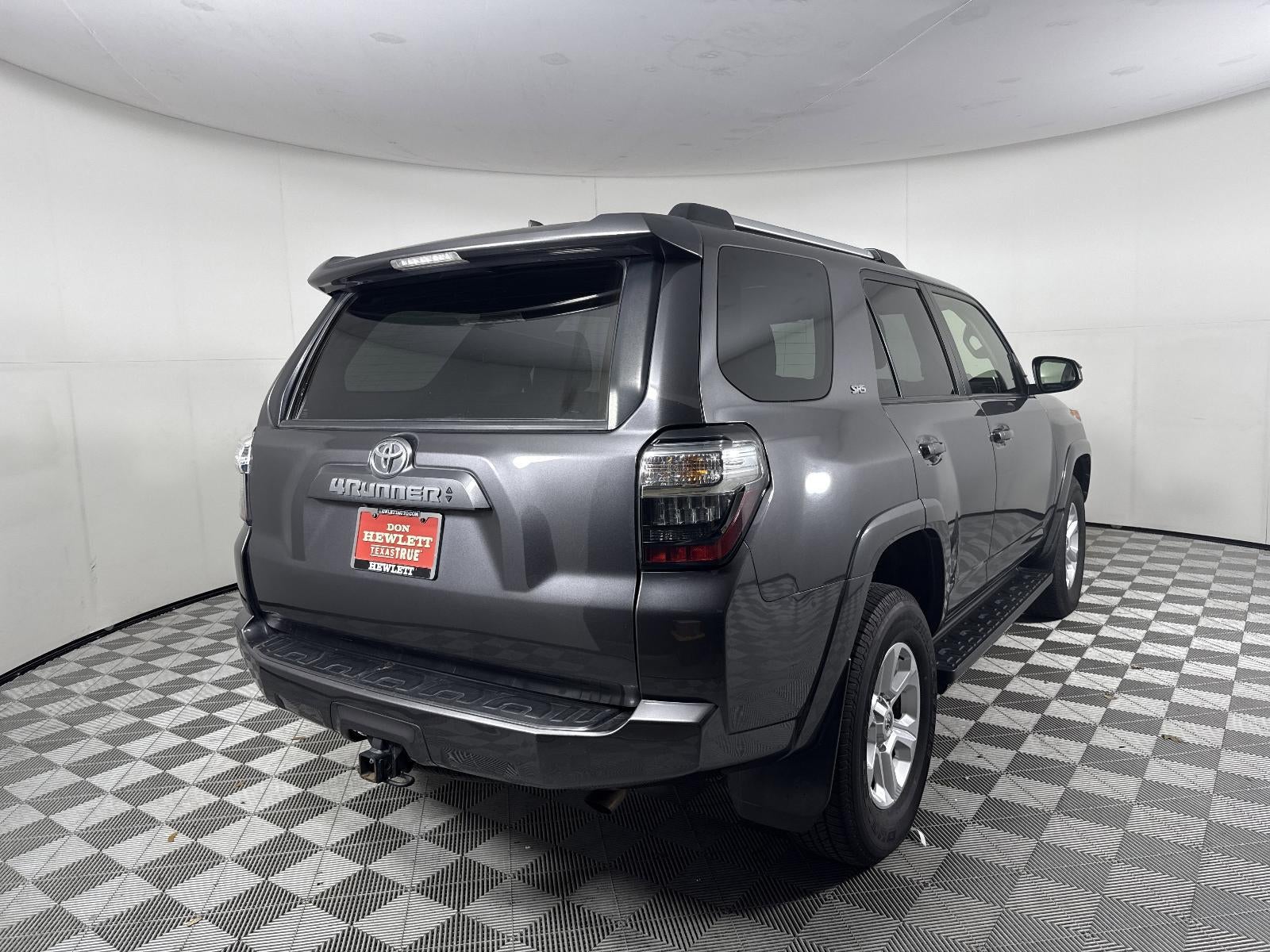2022 Toyota 4Runner SR5