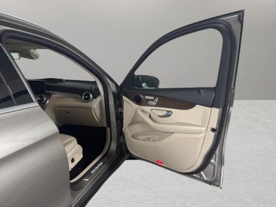 2020 Mercedes-Benz GLC GLC 300