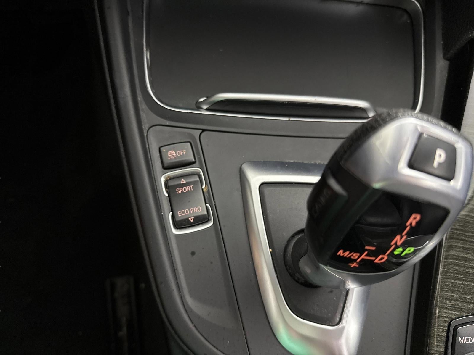 2018 BMW 3 Series 320i xDrive