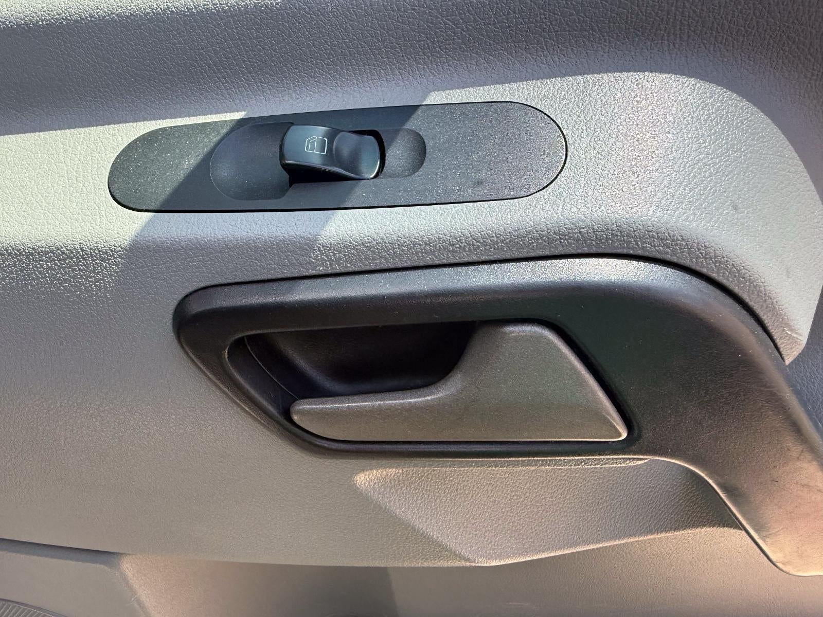 2016 Mercedes-Benz Sprinter 2500 Normal Roof