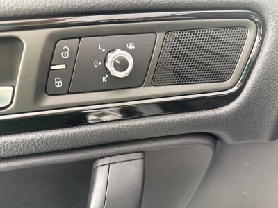 2013 Volkswagen Touareg Sport