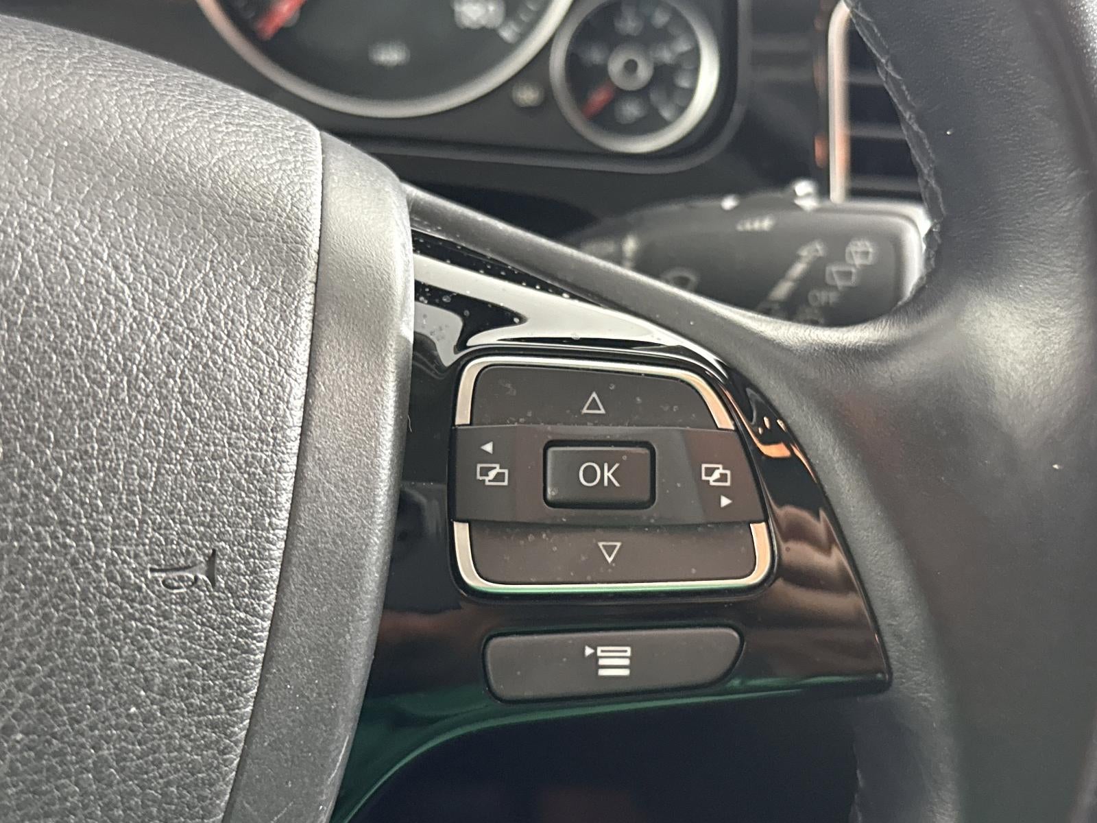 2013 Volkswagen Touareg Sport