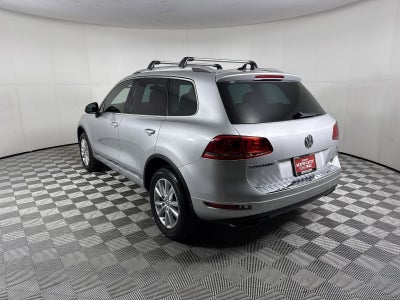 2013 Volkswagen Touareg Sport