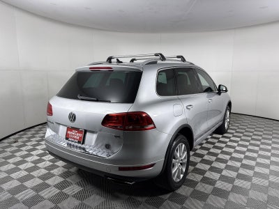2013 Volkswagen Touareg Sport