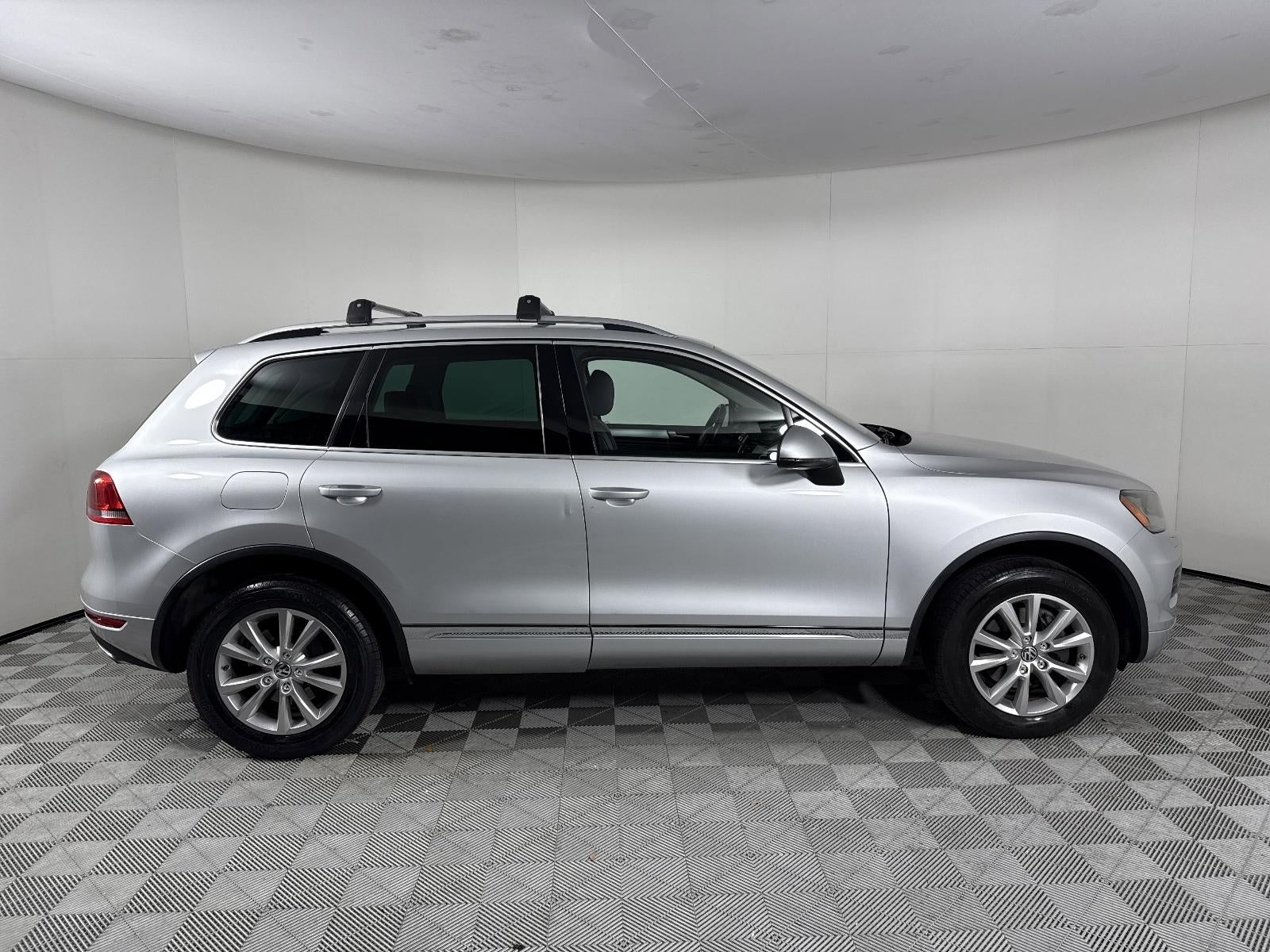 2013 Volkswagen Touareg Sport